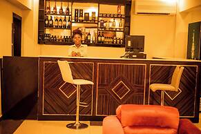 Great Western Hotel and Suites