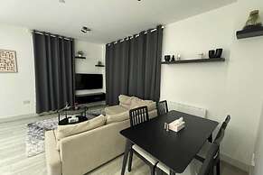 1 Bed-sleeps 4-town Centre-10 min to Ascot- Pets