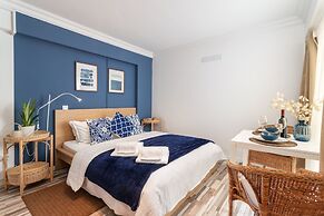 BnB Homes Bright Apartment 50 m Walk From Beach