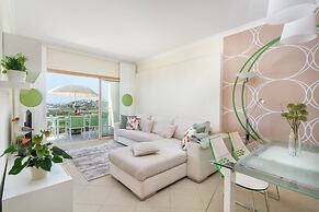 BnB Homes Apartment With Sea View Terrace 2 Pools