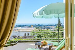 BnB Homes Apartment With Sea View 2 Huge Terraces