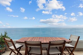 Blue Horizon Luxury Condo