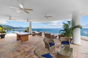 Blue Horizon Luxury Condo