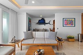 Blue Horizon Luxury Condo