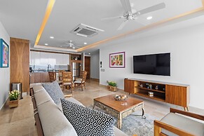 Blue Horizon Luxury Condo