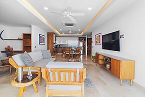 Blue Horizon Luxury Condo