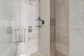 Blue Horizon Luxury Condo