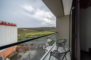 Epic Suites x Ahead