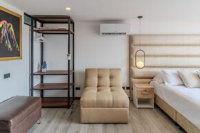 Epic Suites x Ahead