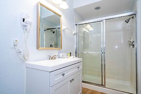 Spacious 3bed Near Convention Center Parks