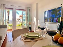 BnB Homes Apartment With Cory Terrace 2 Pools