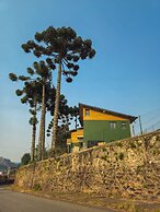 Estudios no Capivari by The Lodges