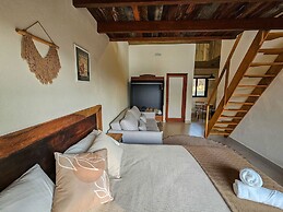 Estudios no Capivari by The Lodges