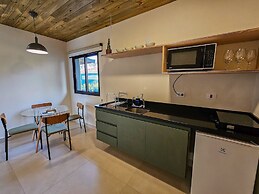 Estudios no Capivari by The Lodges