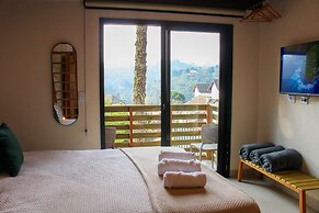 Estudios no Capivari by The Lodges