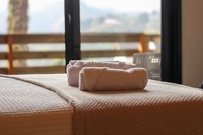 Estudios no Capivari by The Lodges