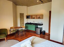 Estudios no Capivari by The Lodges