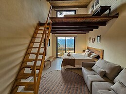 Estudios no Capivari by The Lodges