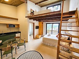 Estudios no Capivari by The Lodges