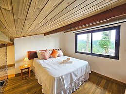 Estudios no Capivari by The Lodges