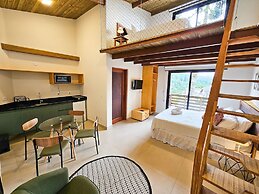 Estudios no Capivari by The Lodges