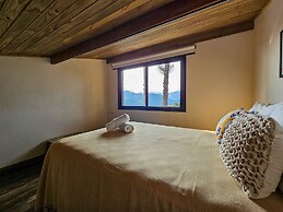 Estudios no Capivari by The Lodges