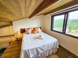 Estudios no Capivari by The Lodges