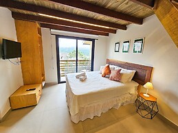Estudios no Capivari by The Lodges