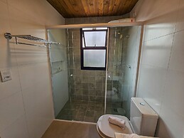 Estudios no Capivari by The Lodges
