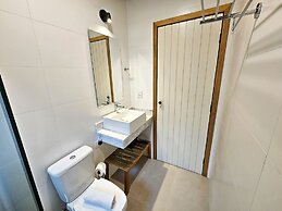Estudios no Capivari by The Lodges