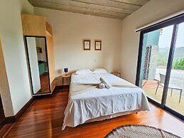 Estudios no Capivari by The Lodges