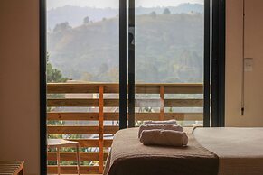 Estudios no Capivari by The Lodges