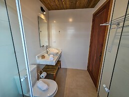 Estudios no Capivari by The Lodges