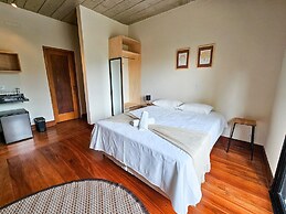 Estudios no Capivari by The Lodges