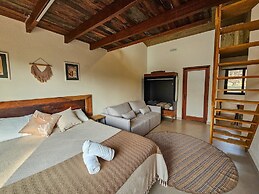 Estudios no Capivari by The Lodges
