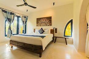 Flow House 3BR Oceanview An Bang Beach