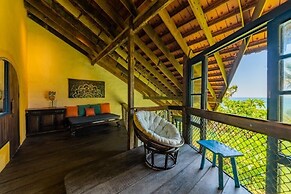 Flow House 3BR Oceanview An Bang Beach