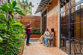 Linked Batel by Xtay