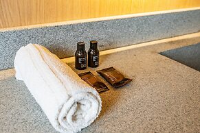 Linked Batel by Xtay