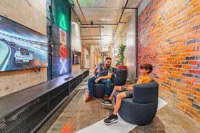 Linked Batel by Xtay