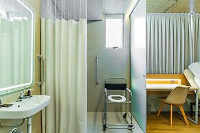 Linked Batel by Xtay