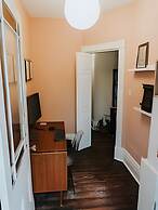 Charming Family House 3 Bdr with Balcony