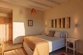 KITE HOUSE By Lola