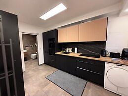 Modern House Gehrden 2