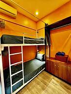 Autumn Hanoi House Bat Su