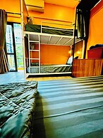 Autumn Hanoi House Bat Su