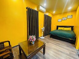 Autumn Hanoi House Bat Su