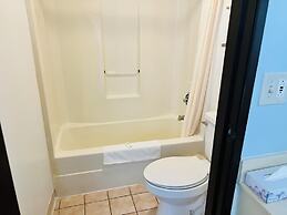 Value Stays by OYO I-64