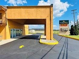 Value Stays by OYO I-64