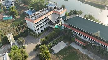 Hotel Royal Retreat